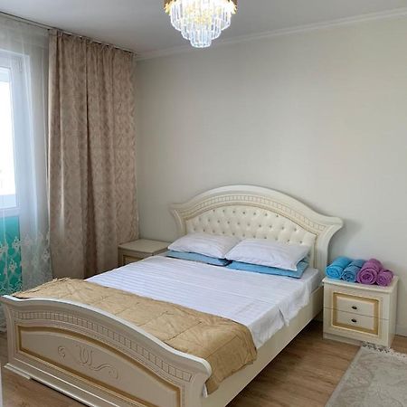 Apartment In Ałma Ata Zewnętrze zdjęcie