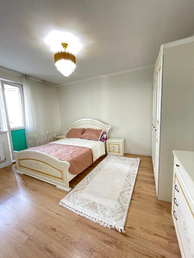 Apartment In Ałma Ata Zewnętrze zdjęcie
